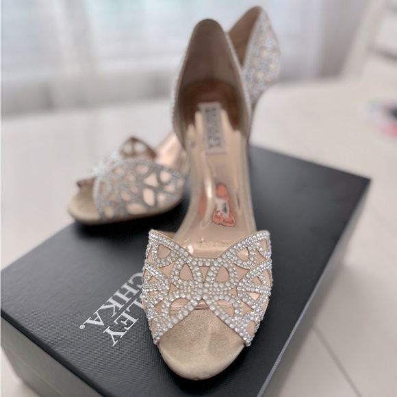 Badgley Mischka Harris Peep Toe d'Orsay Pumps, Size 7 - Picture 11 of 13